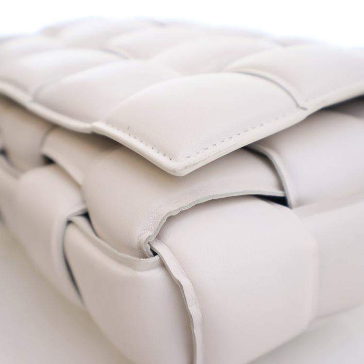 Pre Owned Bottega Veneta White Lambskin Padded Cassette