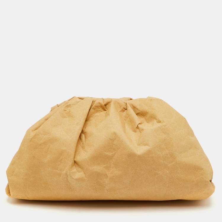 Pre Owned Bottega Veneta The Pouch Beige Kraft Paper Carta Clutch