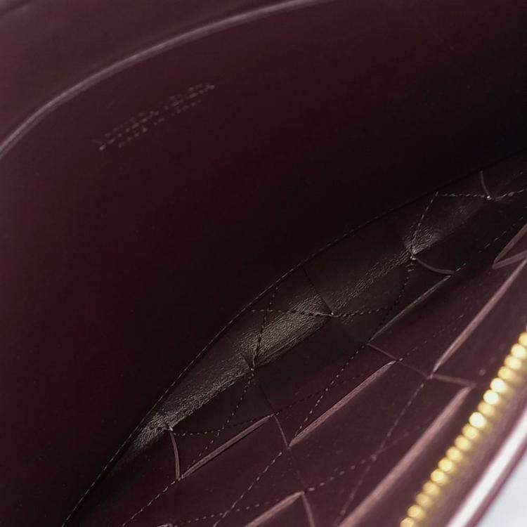 Pre Owned Bottega Veneta Burgundy Leather mesh clutch