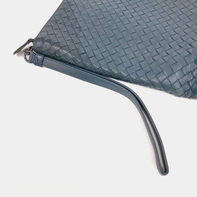 Pre Owned Bottega Veneta Blue Leather mesh clutch