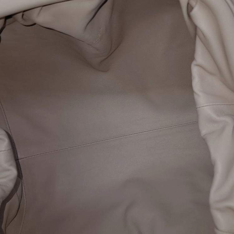 Pre Owned Bottega Veneta Beige Leather Butter Calf Pouch