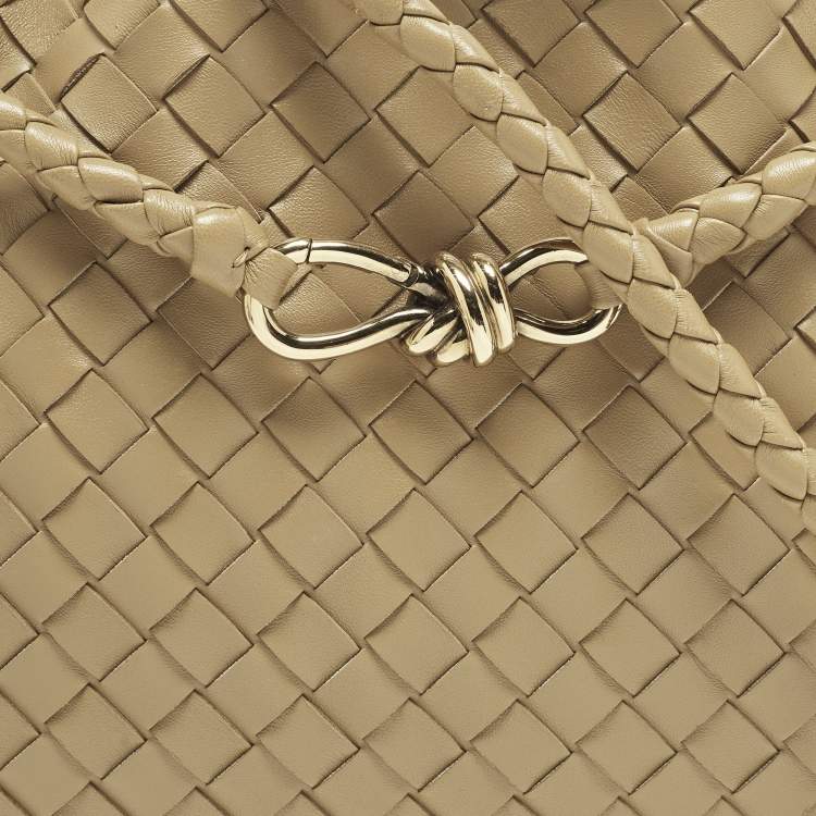 Pre Owned Bottega Veneta Andiamo Medium Tan Intrecciato Leather Tote