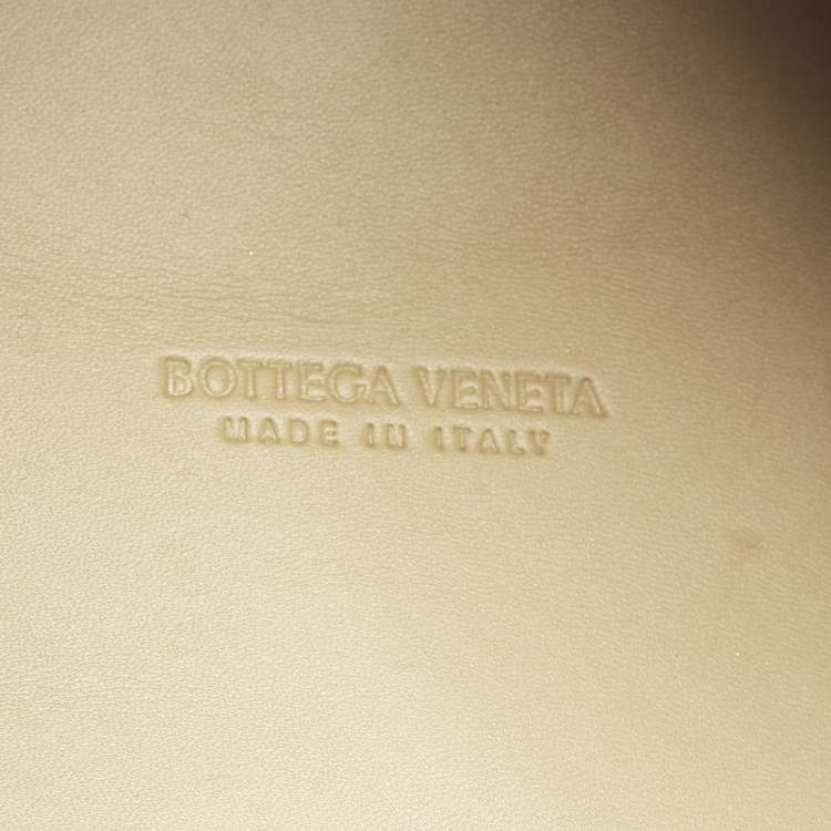 Pre Owned Bottega Veneta Andiamo Medium Tan Intrecciato Leather Tote