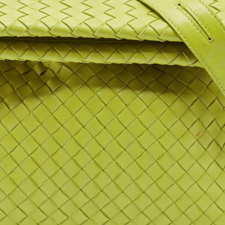 Pre Owned Bottega Veneta BV Fold Intrecciato Green Leather Shoulder Bag