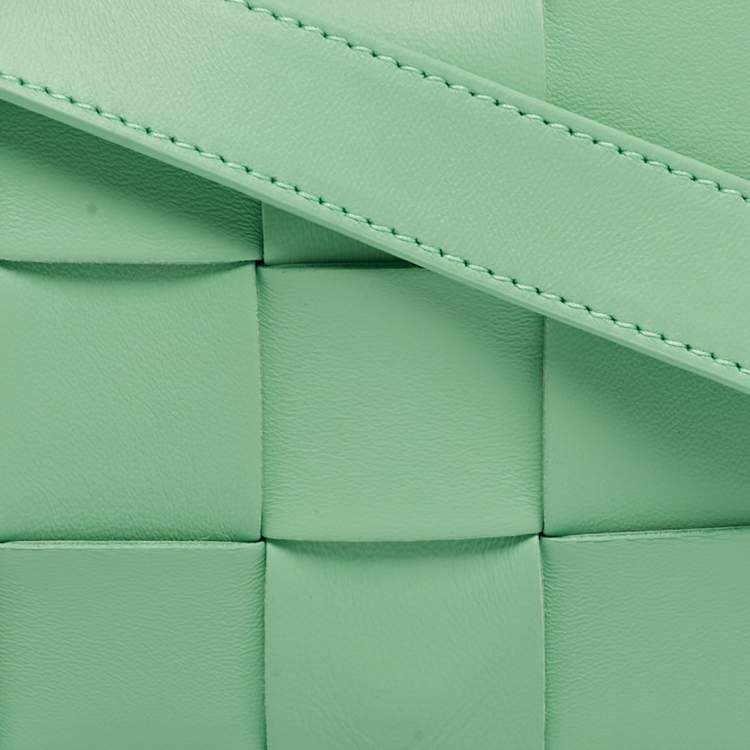 Pre Owned Bottega Veneta Cassette Small Light Green Leather Shoulder Bag