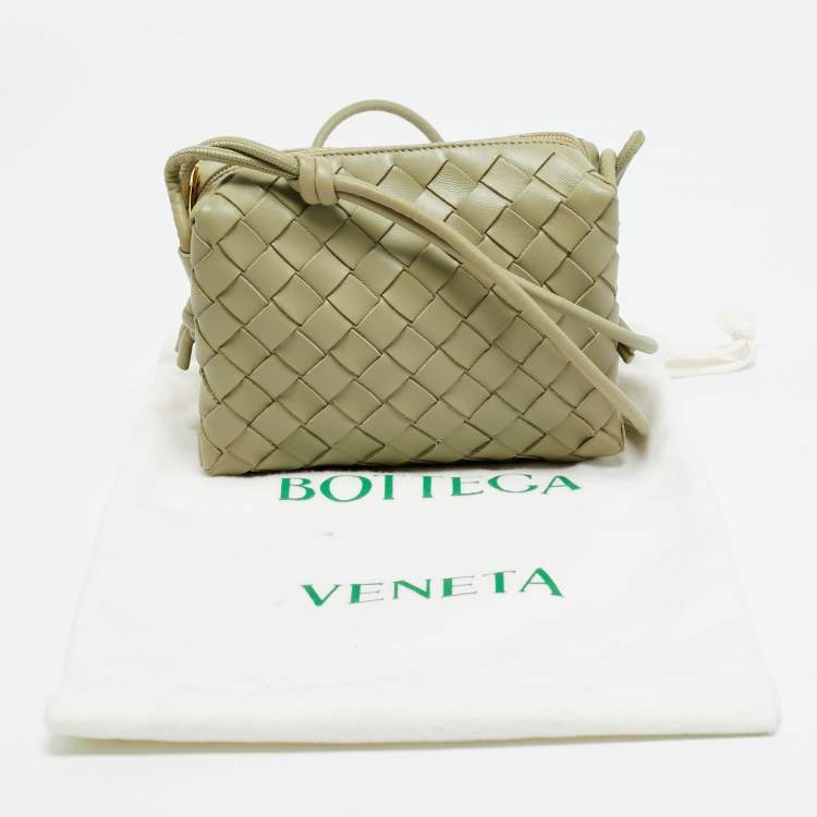 Pre Owned Bottega Veneta Loop Mini Light Green Intrecciato Leather Camera Bag