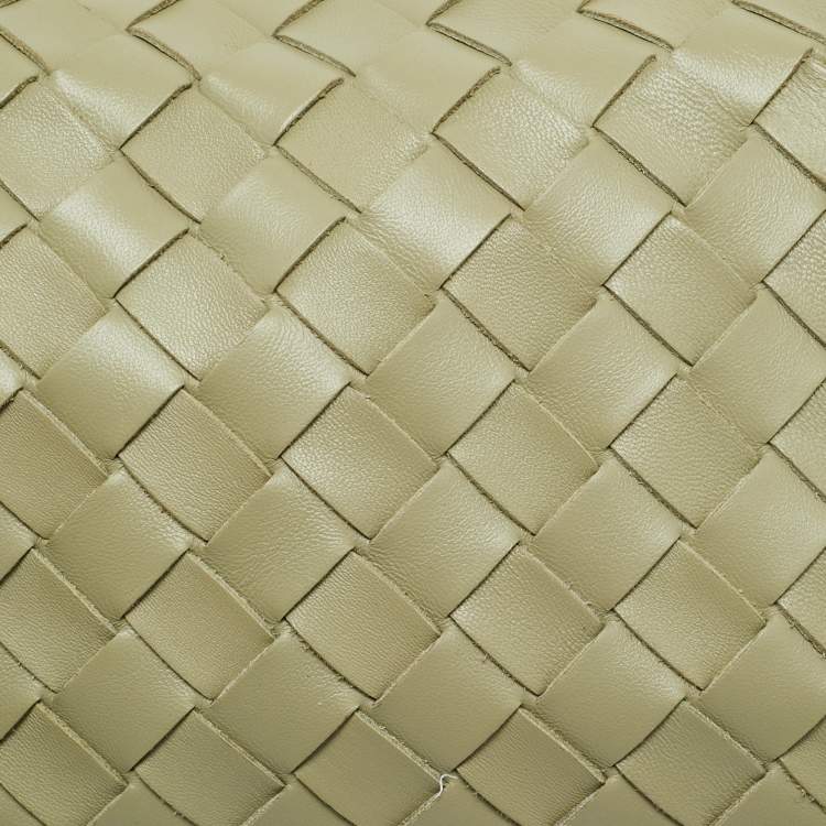 Pre Owned Bottega Veneta Loop Mini Light Green Intrecciato Leather Camera Bag