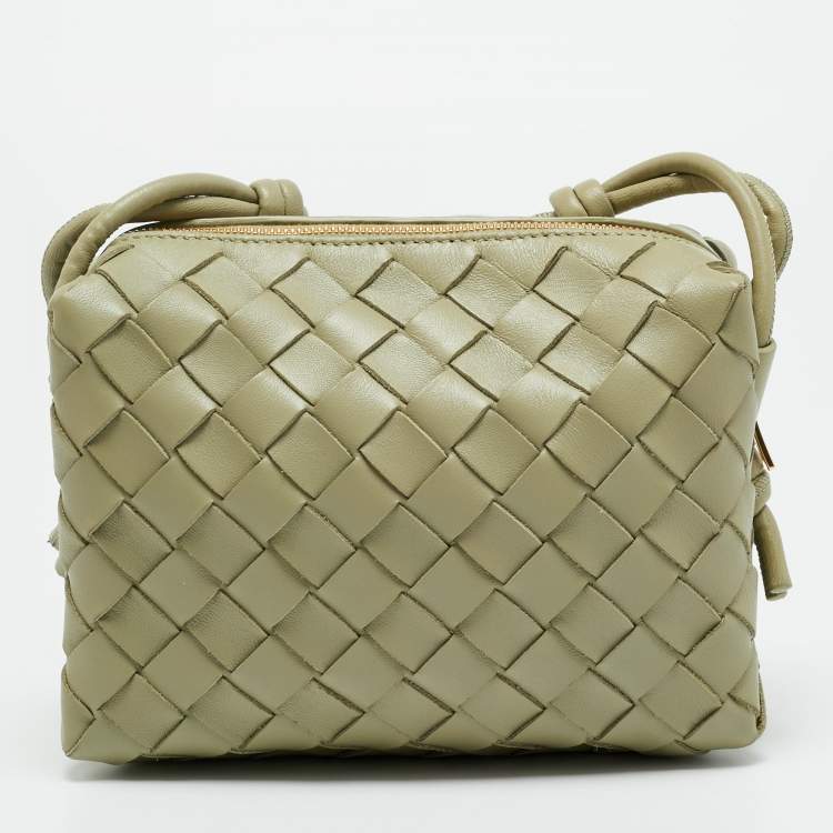 Pre Owned Bottega Veneta Loop Mini Light Green Intrecciato Leather Camera Bag