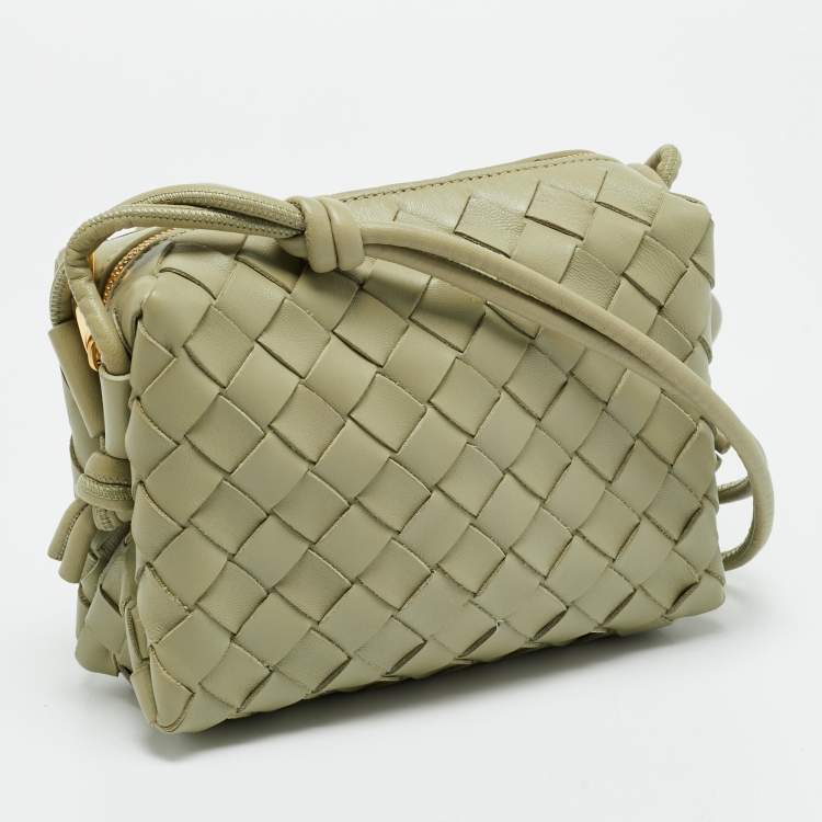 Pre Owned Bottega Veneta Loop Mini Light Green Intrecciato Leather Camera Bag