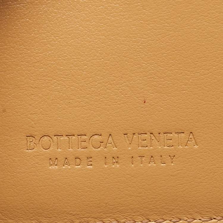 Pre Owned Bottega Veneta Beige Intrecciato Leather Compact Wallet