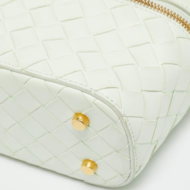 Pre Owned Bottega Veneta Vanity Mini Mint Green Intrecciato Leather Case Bag