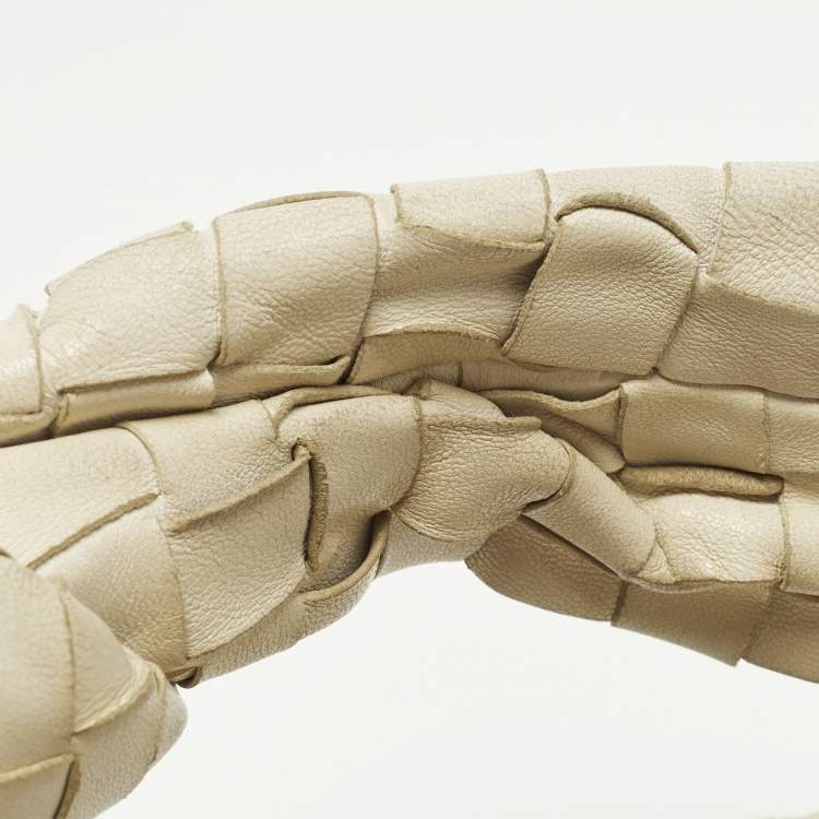 Pre Owned Bottega Veneta Jodie Mini Off White Intrecciato Leather Hobo