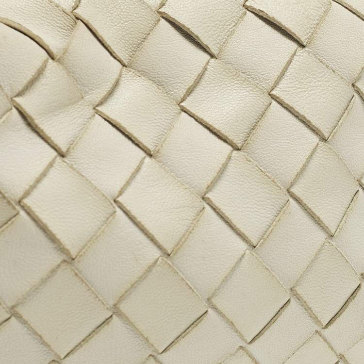Pre Owned Bottega Veneta Jodie Mini Off White Intrecciato Leather Hobo