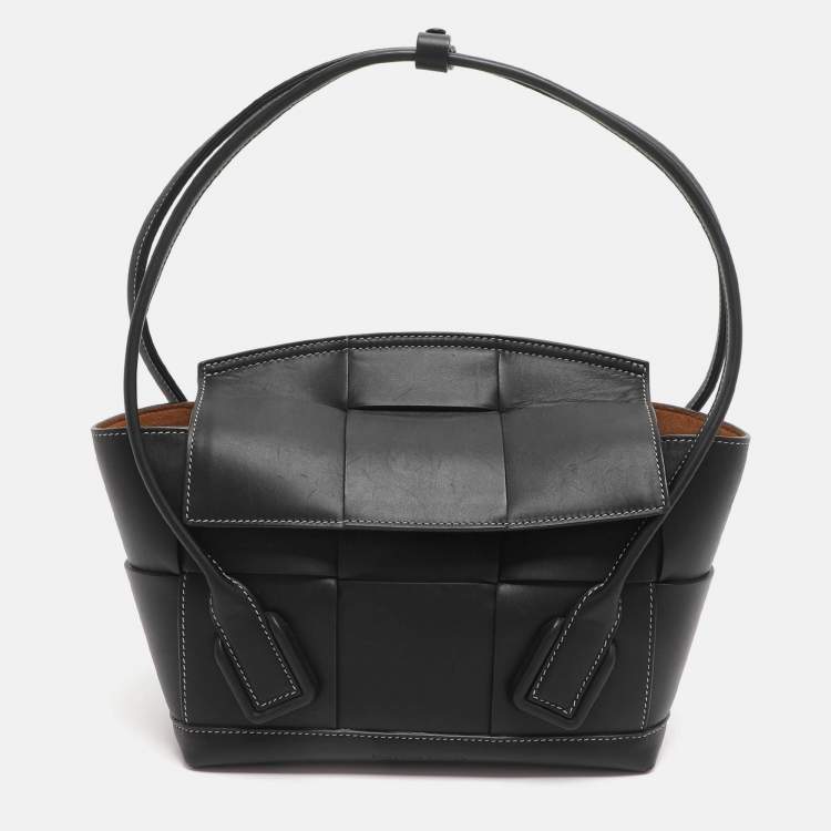 Pre Owned Bottega Veneta Arco Small Black Leather Tote