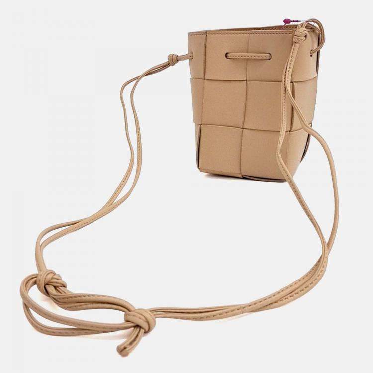 Pre Owned Bottega Veneta Beige Leather Cassette Mini Bucket Bag