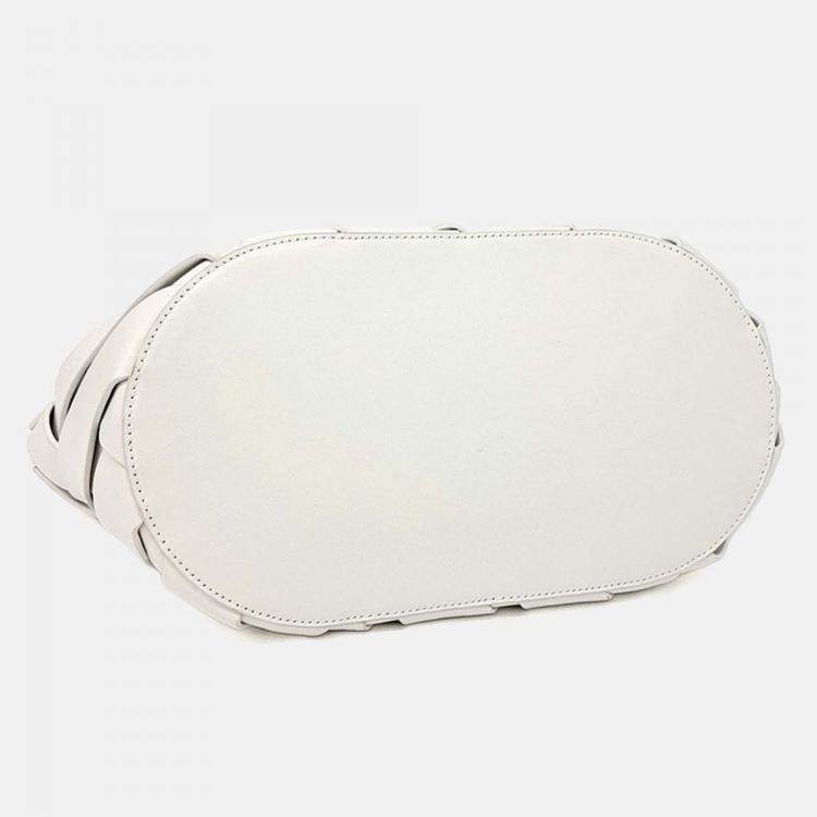Pre Owned Bottega Veneta White Leather Triangle Basket