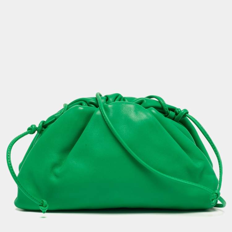 Pre Owned Bottega Veneta The Pouch Mini Green Leather Bag