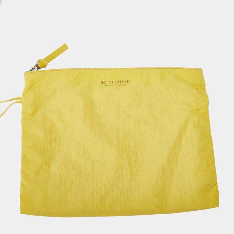 مملوكة مسبقًا Bottega Veneta Yellow Nappa Maxi Intrecciato Cassette Tote