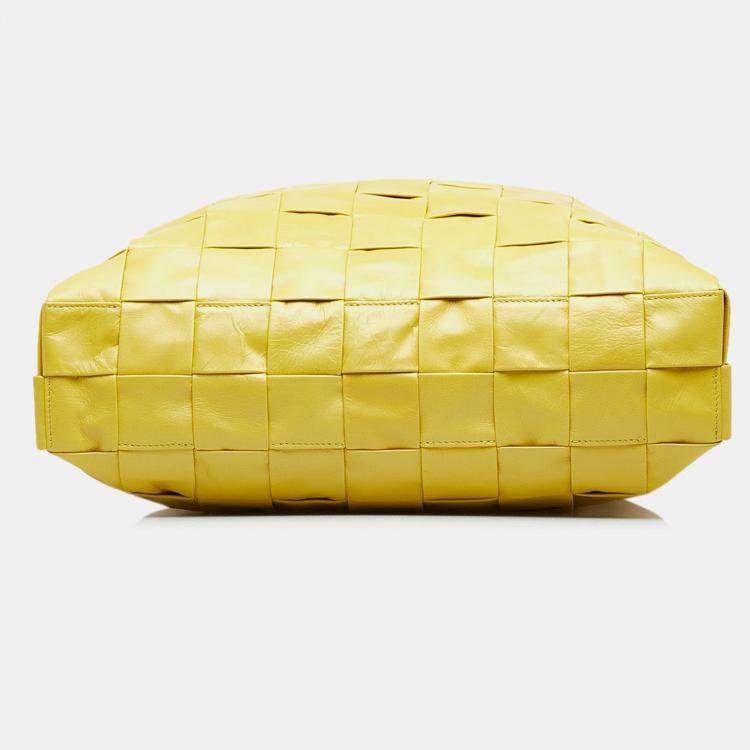 مملوكة مسبقًا Bottega Veneta Yellow Nappa Maxi Intrecciato Cassette Tote