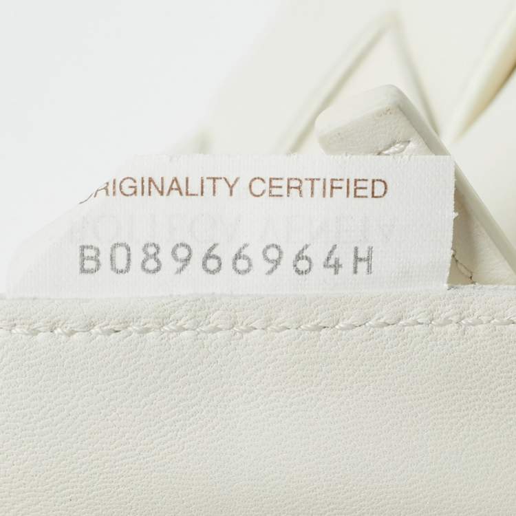 Pre Owned Bottega Veneta Cassette White Intrecciato Leather Shoulder Bag