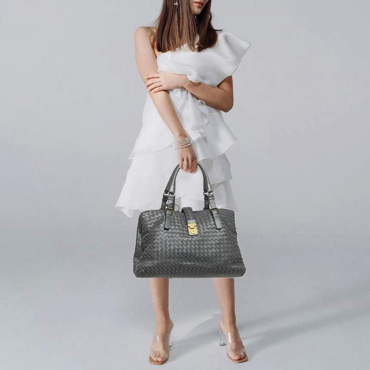 مملوكة مسبقًا Bottega Veneta Roma Medium Dark Grey Intrecciato Leather Tote
