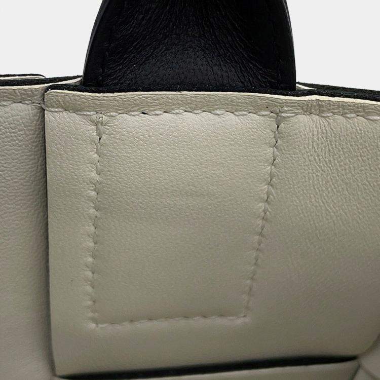Pre Owned Bottega Veneta Maxi Intrecciato Candy Alco Tote Black/White Leather