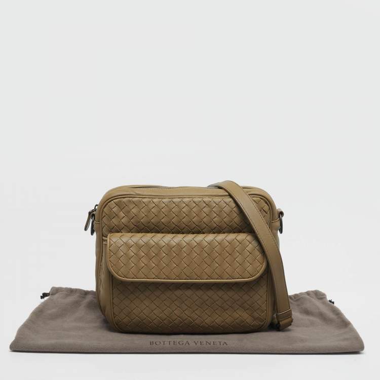 مملوكة مسبقًا Bottega Veneta Front Flap Olive Intrecciato Leather Shoulder Bag