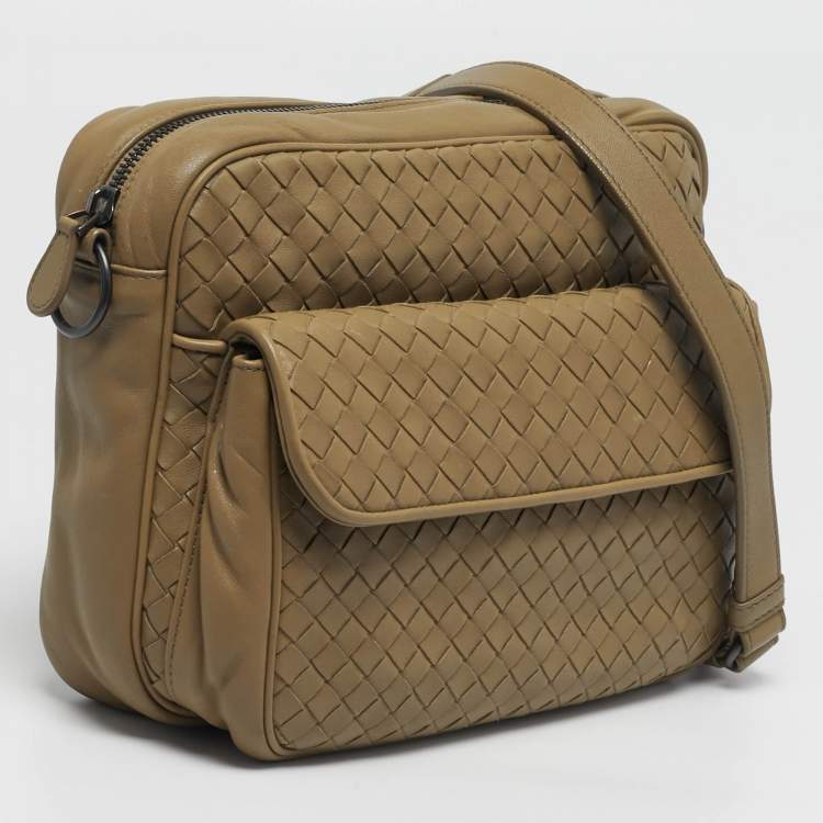 مملوكة مسبقًا Bottega Veneta Front Flap Olive Intrecciato Leather Shoulder Bag