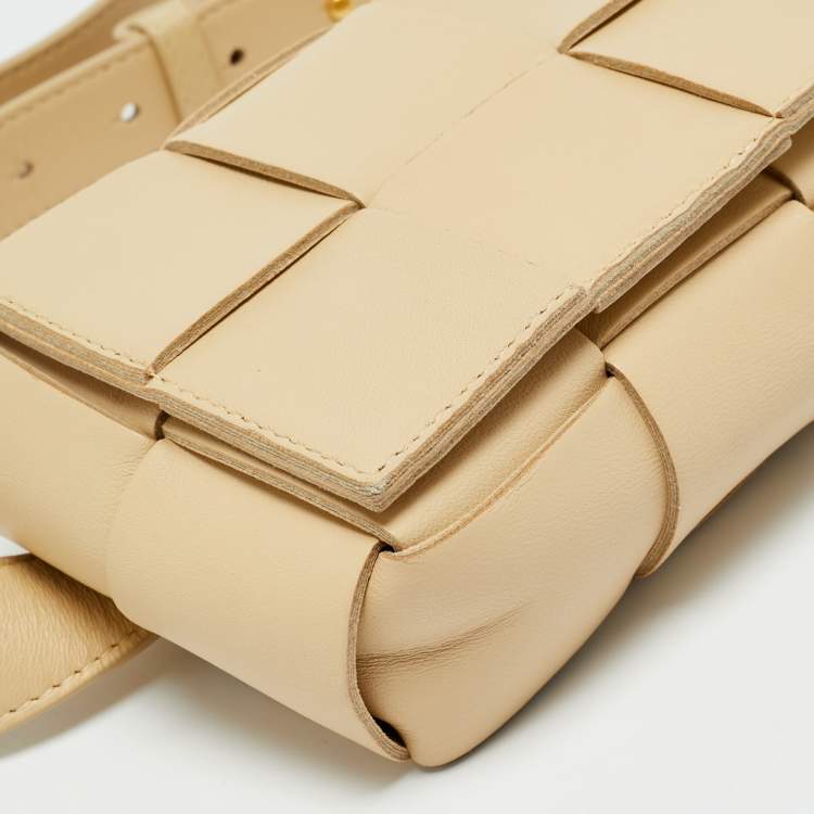 Pre Owned Bottega Veneta Cassette Mini Beige Intrecciato Leather Belt Bag