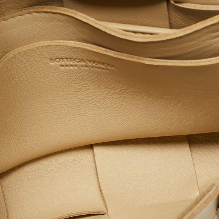 Pre Owned Bottega Veneta Cassette Mini Beige Intrecciato Leather Belt Bag