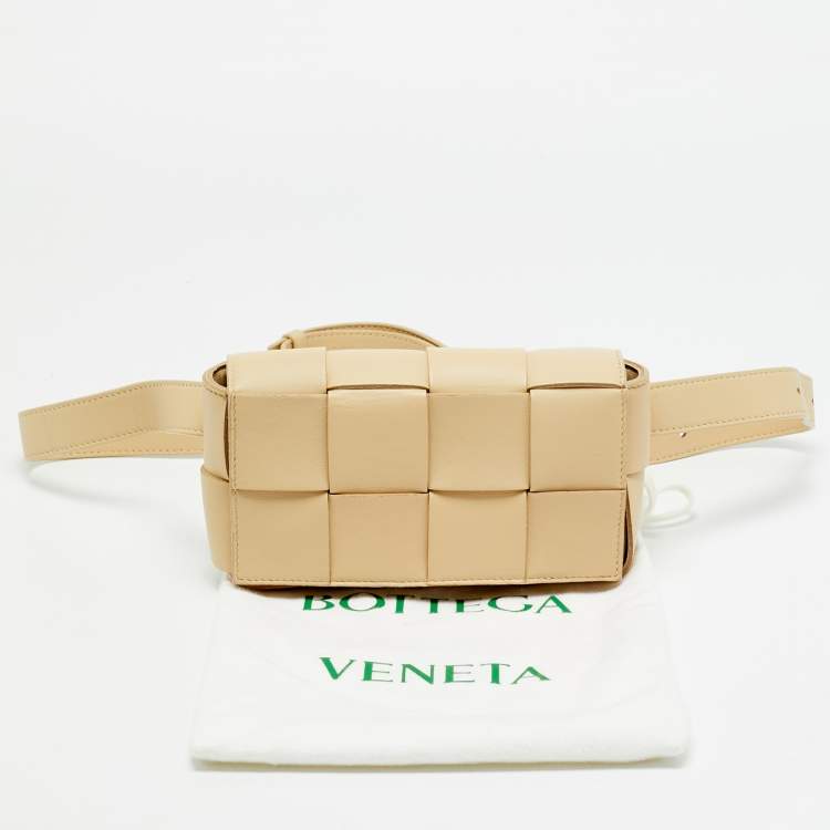 Pre Owned Bottega Veneta Cassette Mini Beige Intrecciato Leather Belt Bag