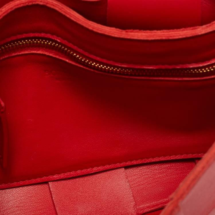 Pre Owned Bottega Veneta Cassette Medium Red Intrecciato Leather Shoulder Bag