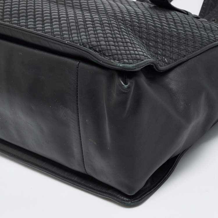 مملوكة مسبقًا Bottega Veneta Front Zip Black Intrecciato Leather Tote