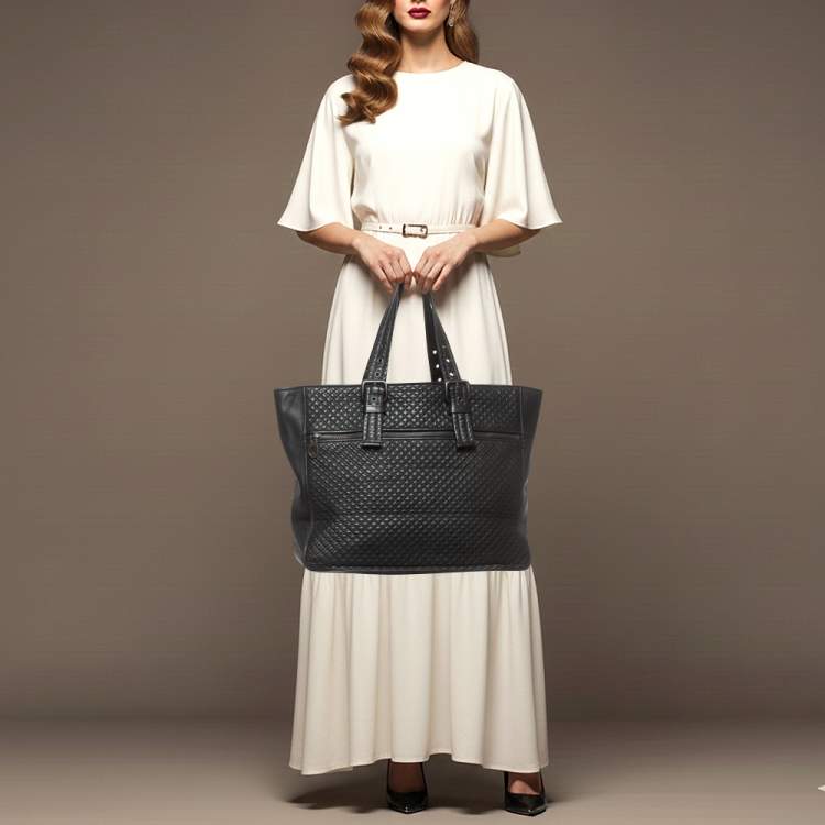 مملوكة مسبقًا Bottega Veneta Front Zip Black Intrecciato Leather Tote