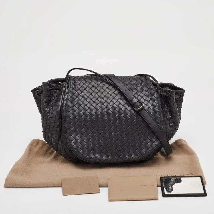 Pre Owned Bottega Veneta Intrecciato Black Leather Drawstring Flap Crossbody Bag