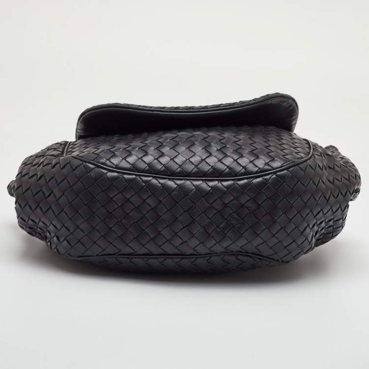 Pre Owned Bottega Veneta Intrecciato Black Leather Drawstring Flap Crossbody Bag