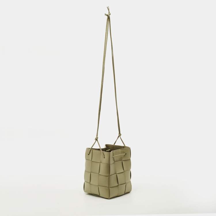 Pre Owned Bottega Veneta Cassette Small Light Green Intreccio Leather Bucket Bag