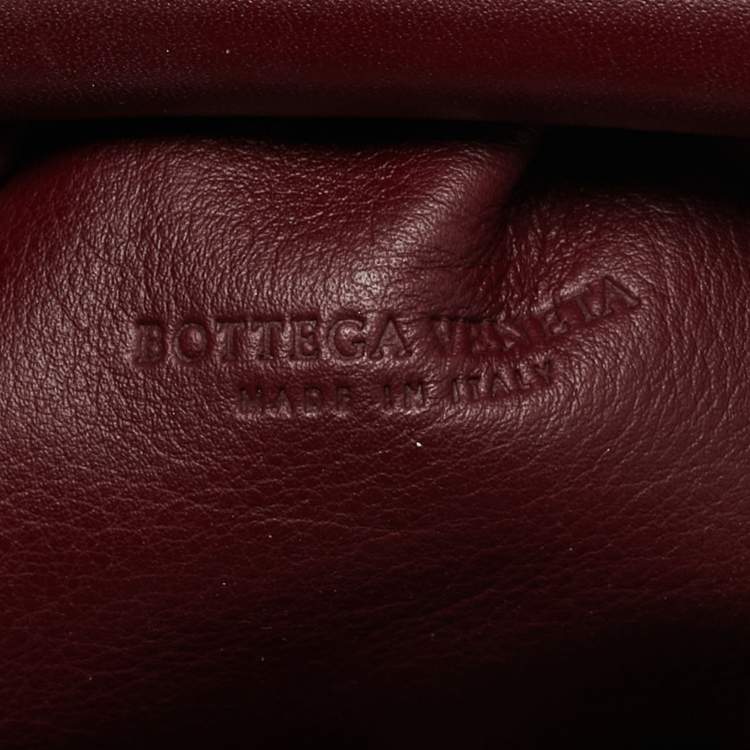 Pre Owned Bottega Veneta The Pouch Mini Burgundy Leather Bag