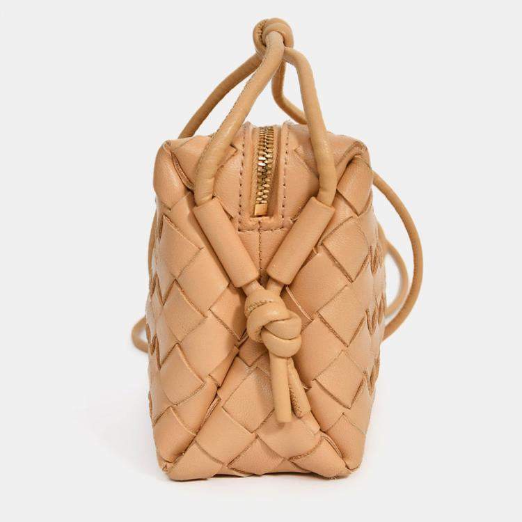 Pre Owned Bottega Veneta Beige Intrecciato Leather Mini Loop Camera Bag