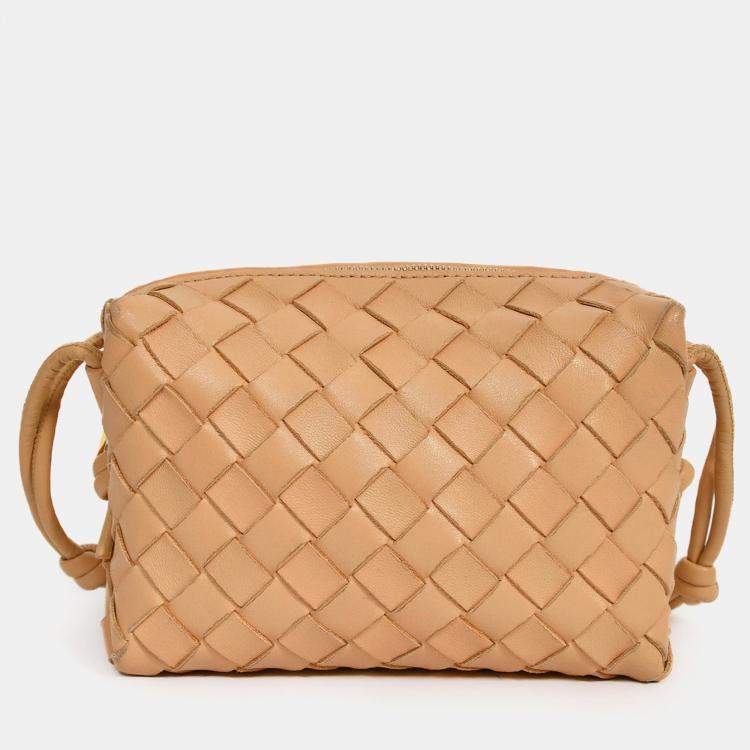 Pre Owned Bottega Veneta Beige Intrecciato Leather Mini Loop Camera Bag