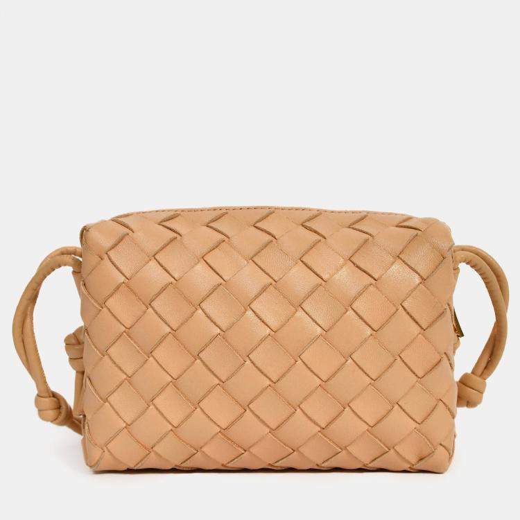 Pre Owned Bottega Veneta Beige Intrecciato Leather Mini Loop Camera Bag