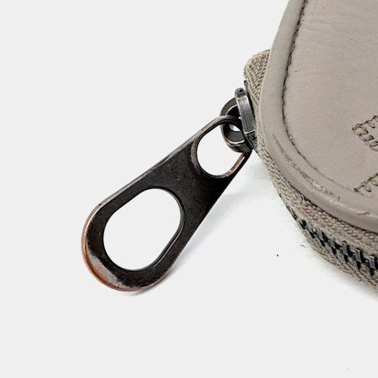 Pre Owned Bottega Veneta Grey Leather clutch