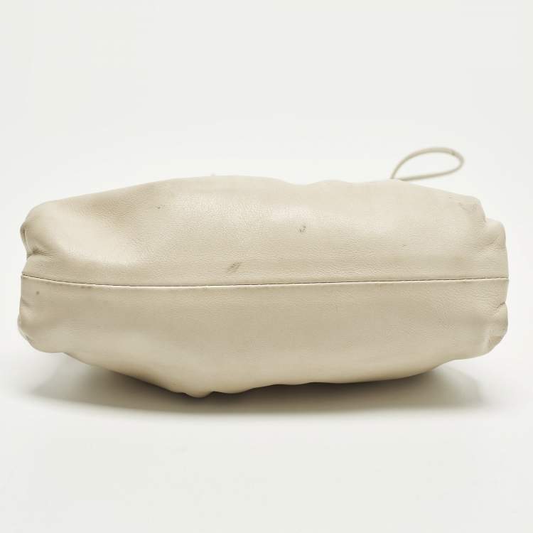 Pre Owned Bottega Veneta The Pouch Mini Off White Leather Crossbody Bag