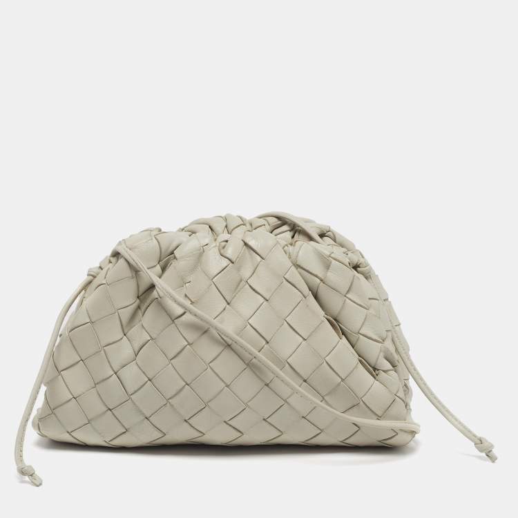 Pre Owned Bottega Veneta The Pouch Mini Off White Intrecciato Leather Bag