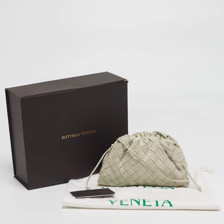 Pre Owned Bottega Veneta The Pouch Mini Off White Intrecciato Leather Bag