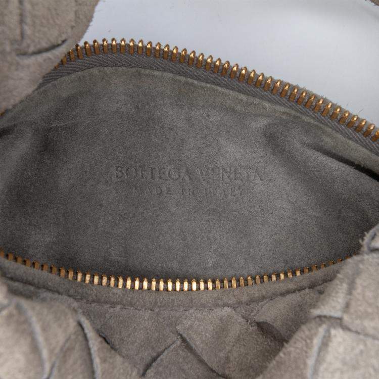 مملوكة مسبقًا Bottega Veneta Mini Suede Intrecciato Jodie