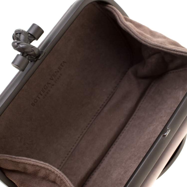 Pre Owned Bottega Veneta Black/Light Beige Leather Sphere Palazzo Knot Clutch