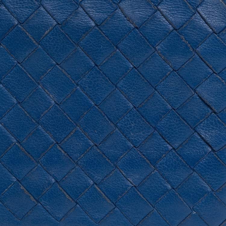 Pre Owned Bottega Veneta Blue Intrecciato Leather Bifold Card Holder