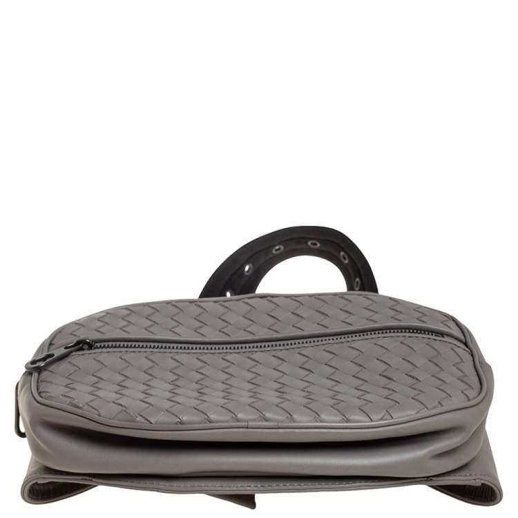 Pre Owned Bottega Veneta Grey Intrecciato Leather Zip Belt Bag 