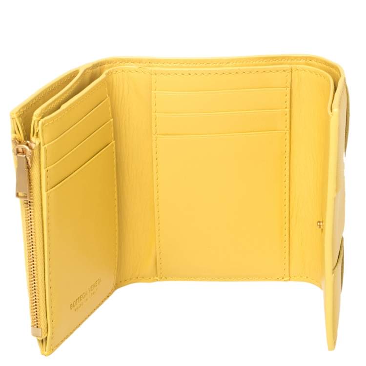 Pre Owned Bottega Veneta Yellow Maxi Intrecciato Leather Trifold Wallet